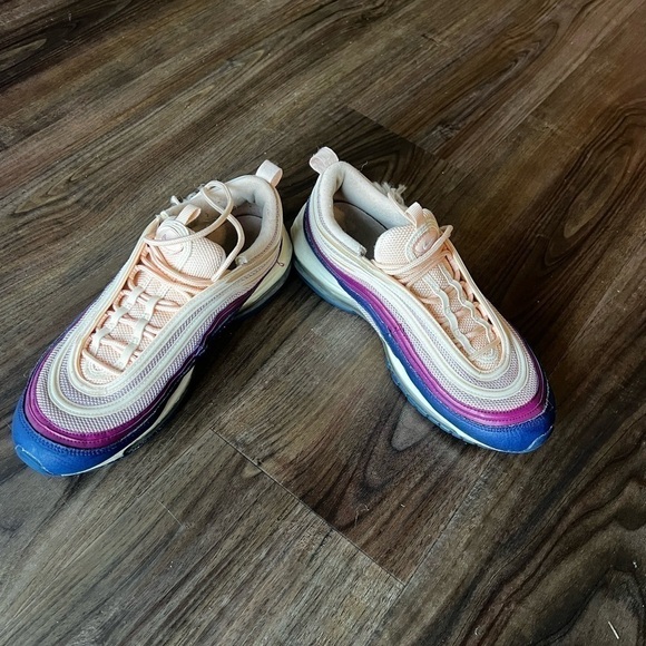 Nike Air Max - Picture 2 of 11